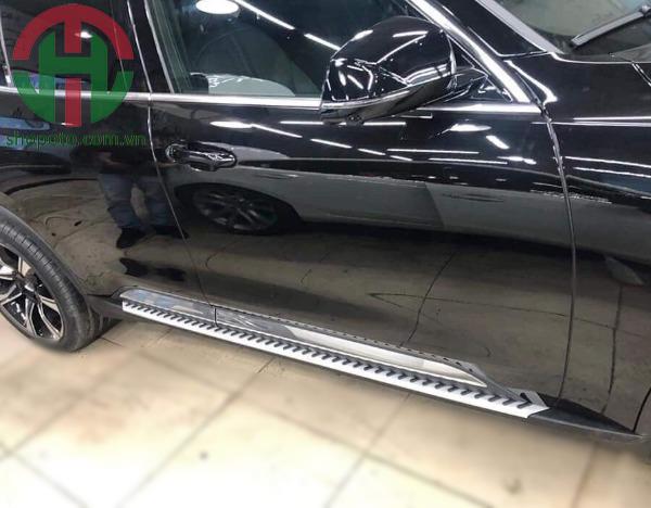 Bậc lên xuống Vinfast Lux Sa 2.0