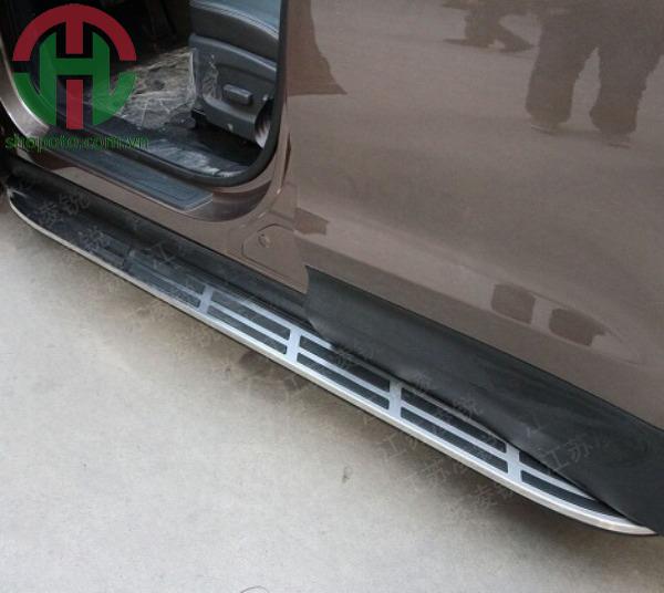 Bậc lên xuống Hyundai Santafe 2013+