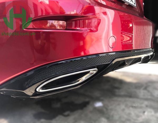 Lippo chia pô ống xả Mazda 3