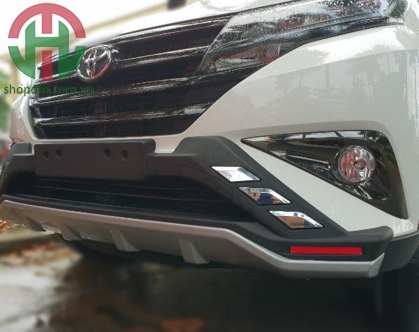 Ốp cản trước, lip chia pô ống xả Toyota Rush 2018+