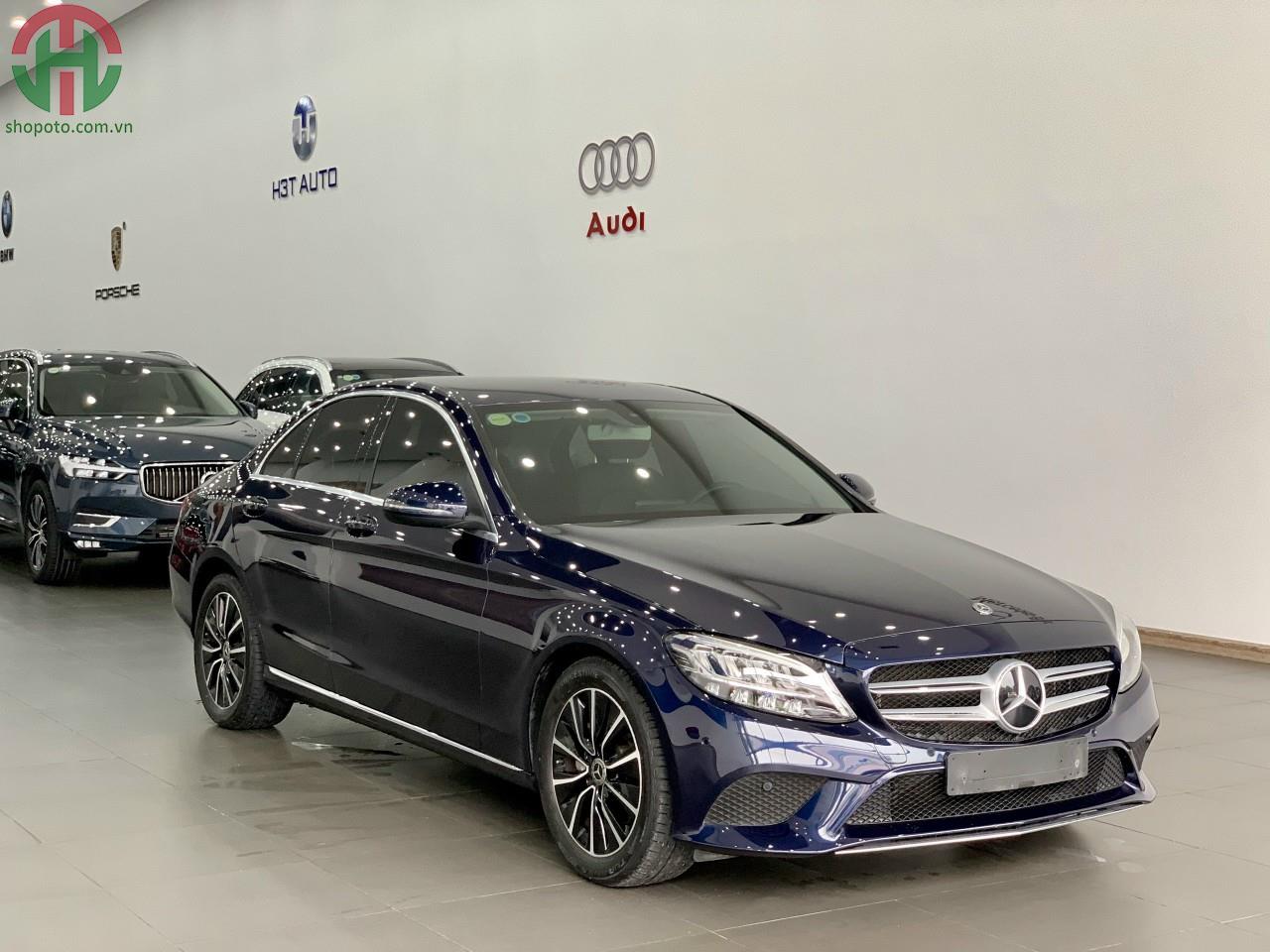 Mercedes C200 xanh Cavansite 2020