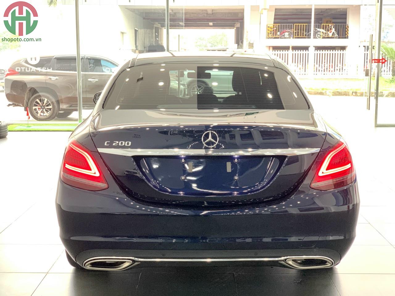 Mercedes C200 xanh Cavansite 2020
