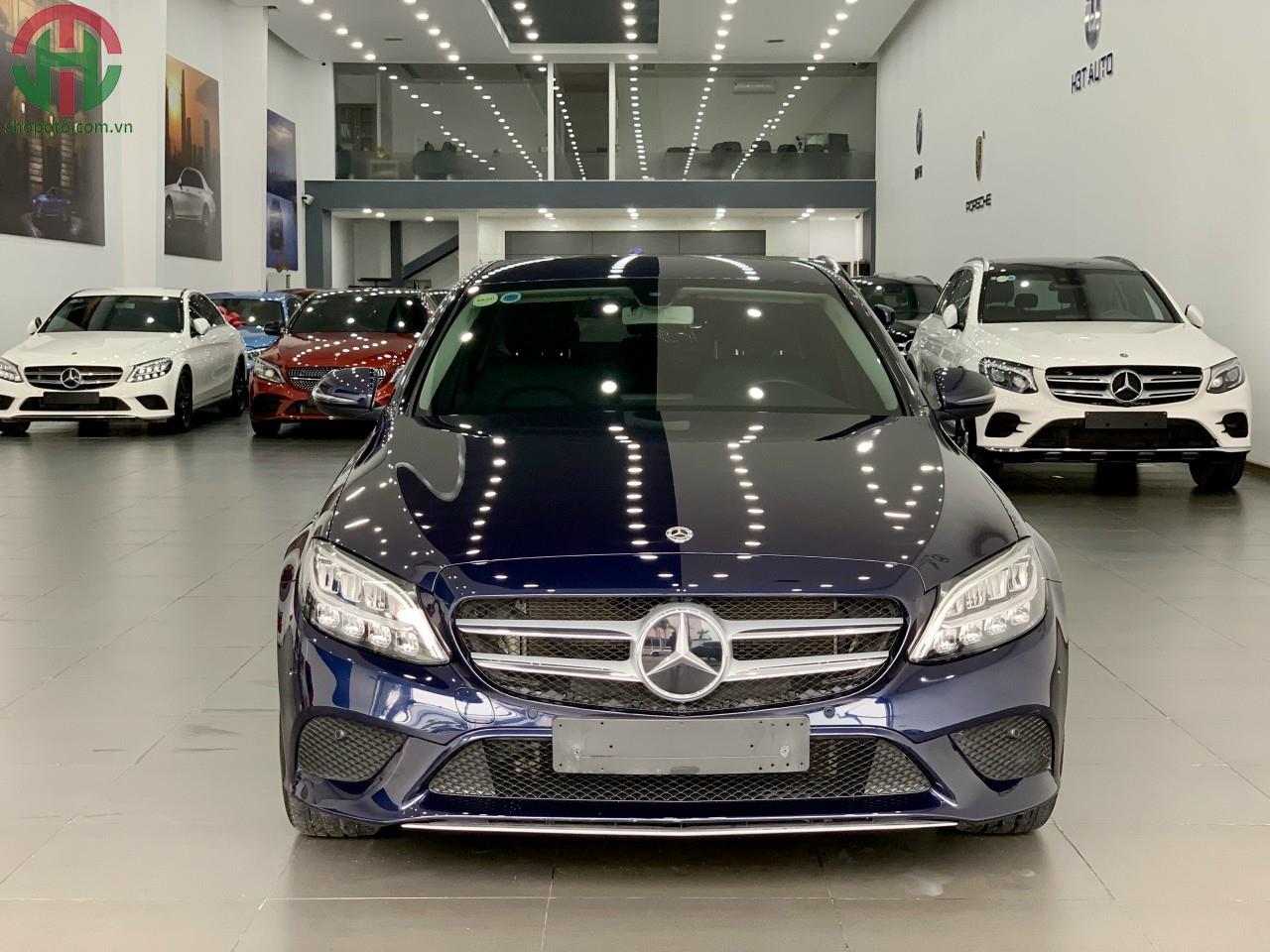 Mercedes C200 xanh Cavansite 2020