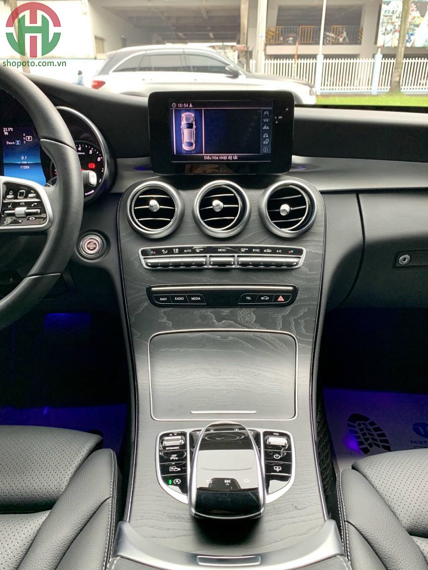 Mercedes C200 xanh Cavansite 2020