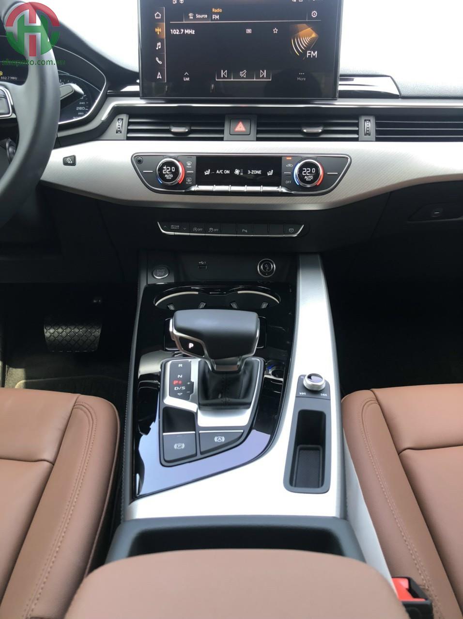 Audi A4 Trắng 2020