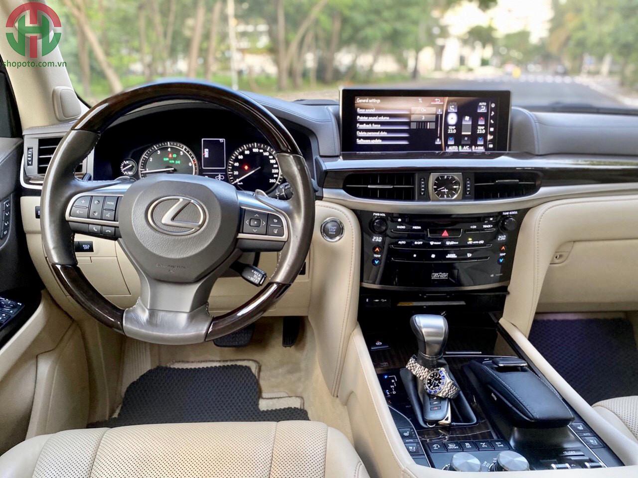 Lexus LX 570 sản xuất 2016