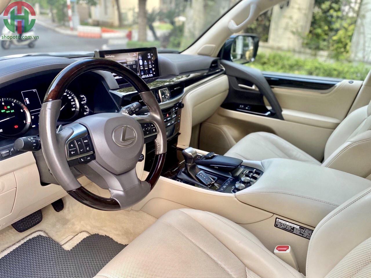 Lexus LX 570 sản xuất 2016