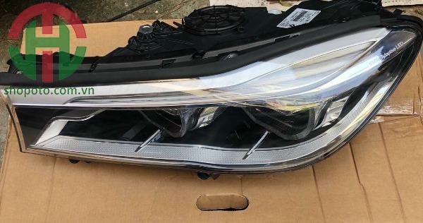 Đèn pha bên lái BMW 740Li