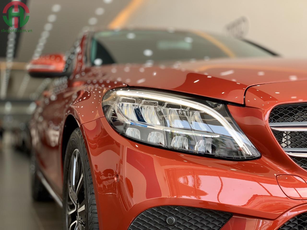 Mercedes C200 đăng kí 2019 màu đỏ