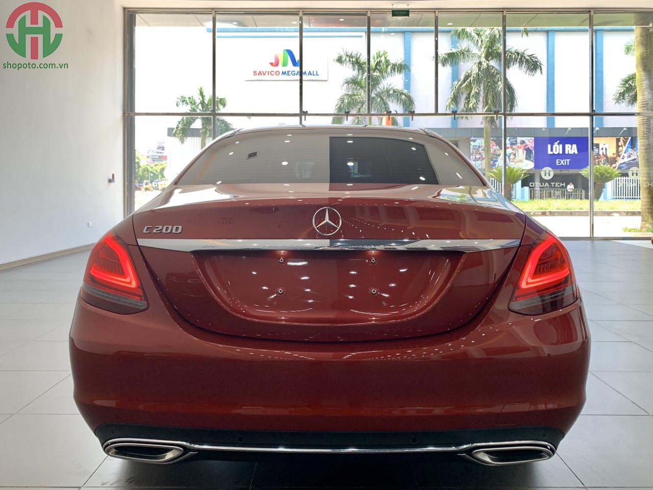 Mercedes C200 đăng kí 2019 màu đỏ