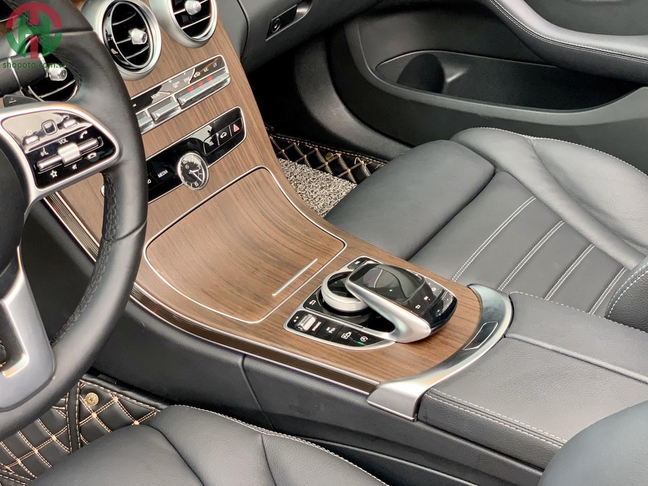 Mercedes C200 ex model 2020 màu đen