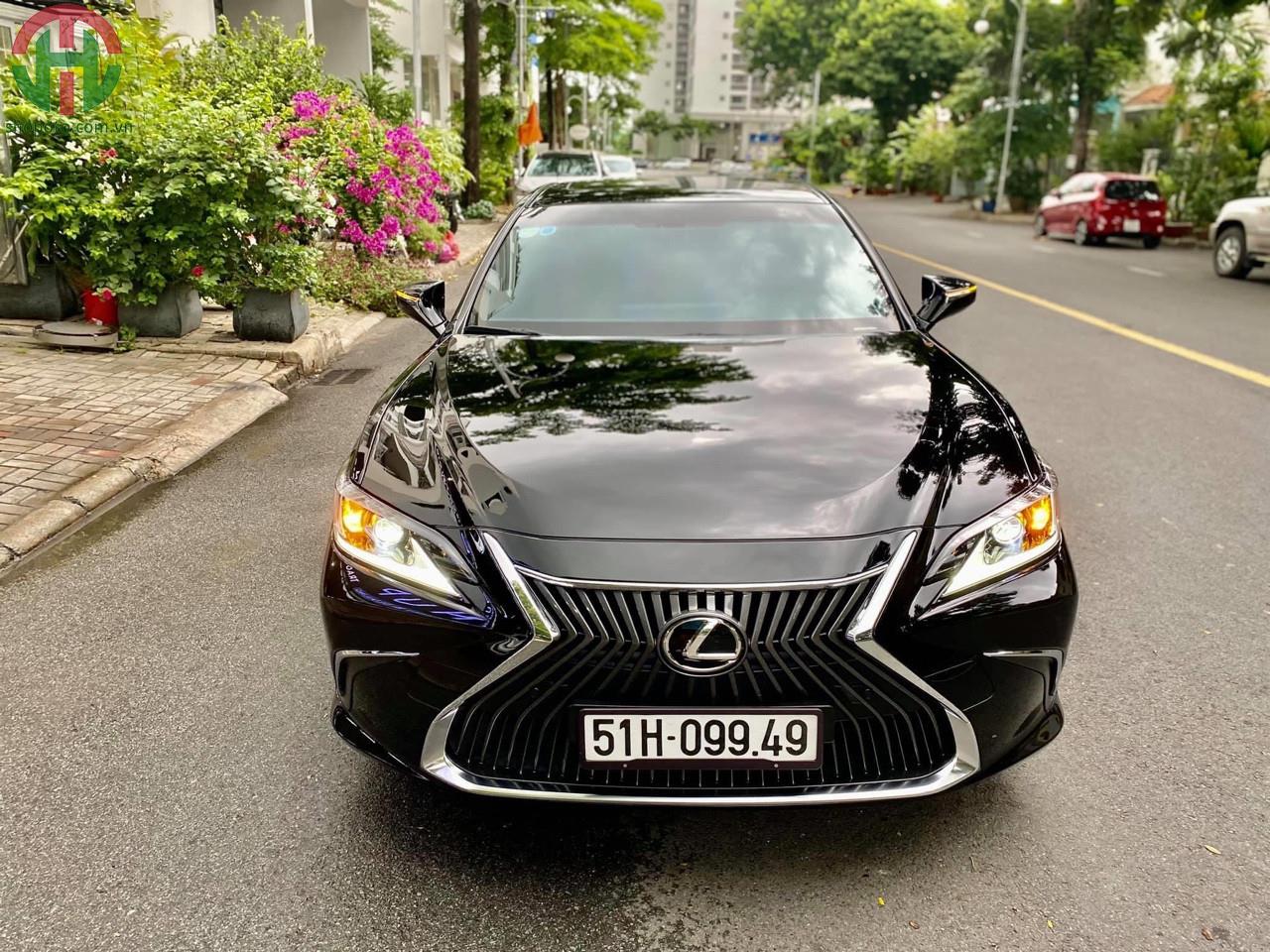 Lexus Es 250 model 2019