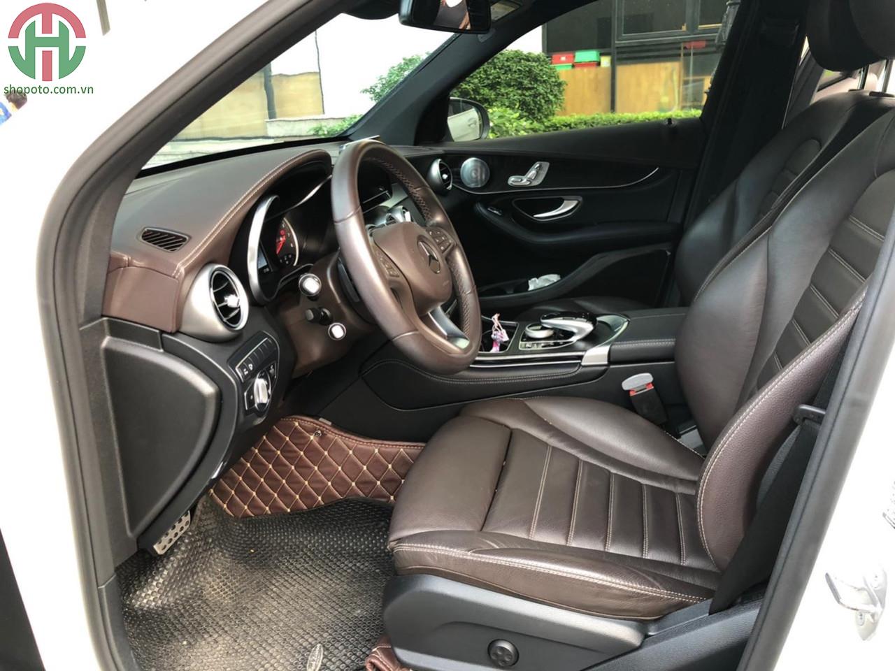 Mercedes GLC300 model 2019