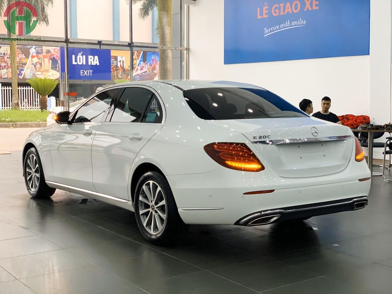 Mercedes E200 Model 2020 màu trắng