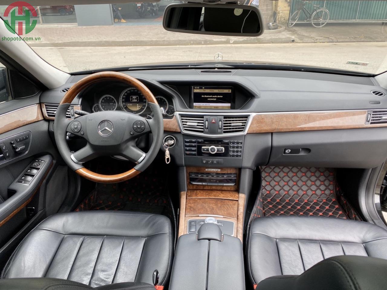Mercedes E300 model 2011
