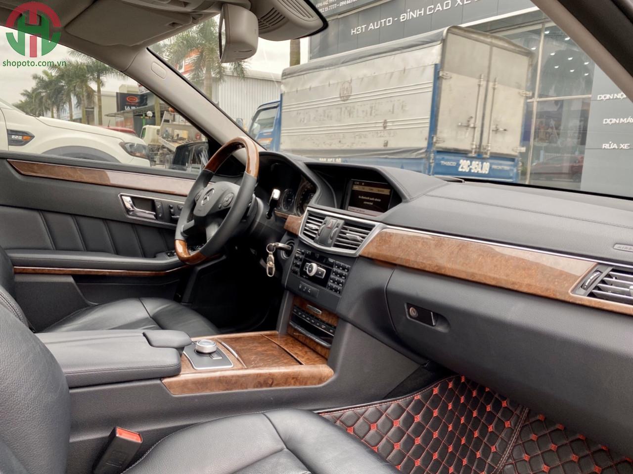 Mercedes E300 model 2011