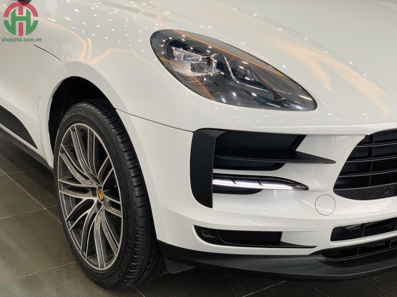 Porsche Macan model 2020