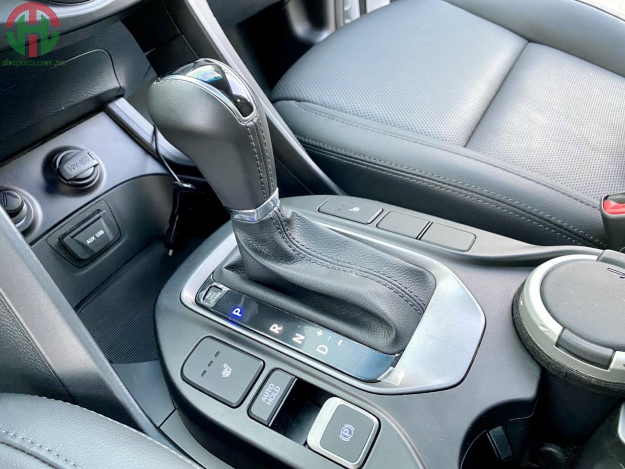 Hyundai Santafe 2.4 AT 4WD 2015