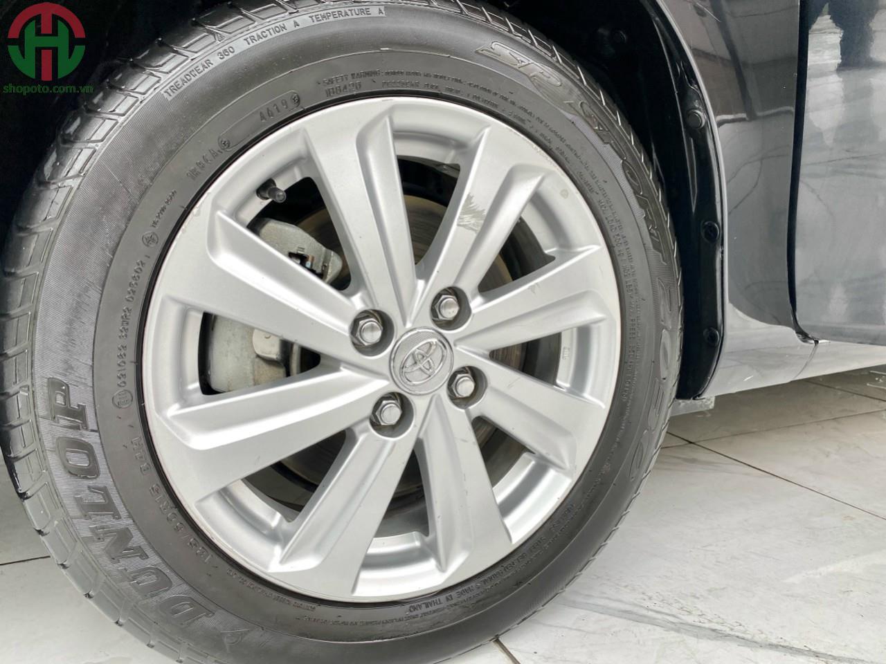 Toyota Vios 1.5 G màu Đen 2015