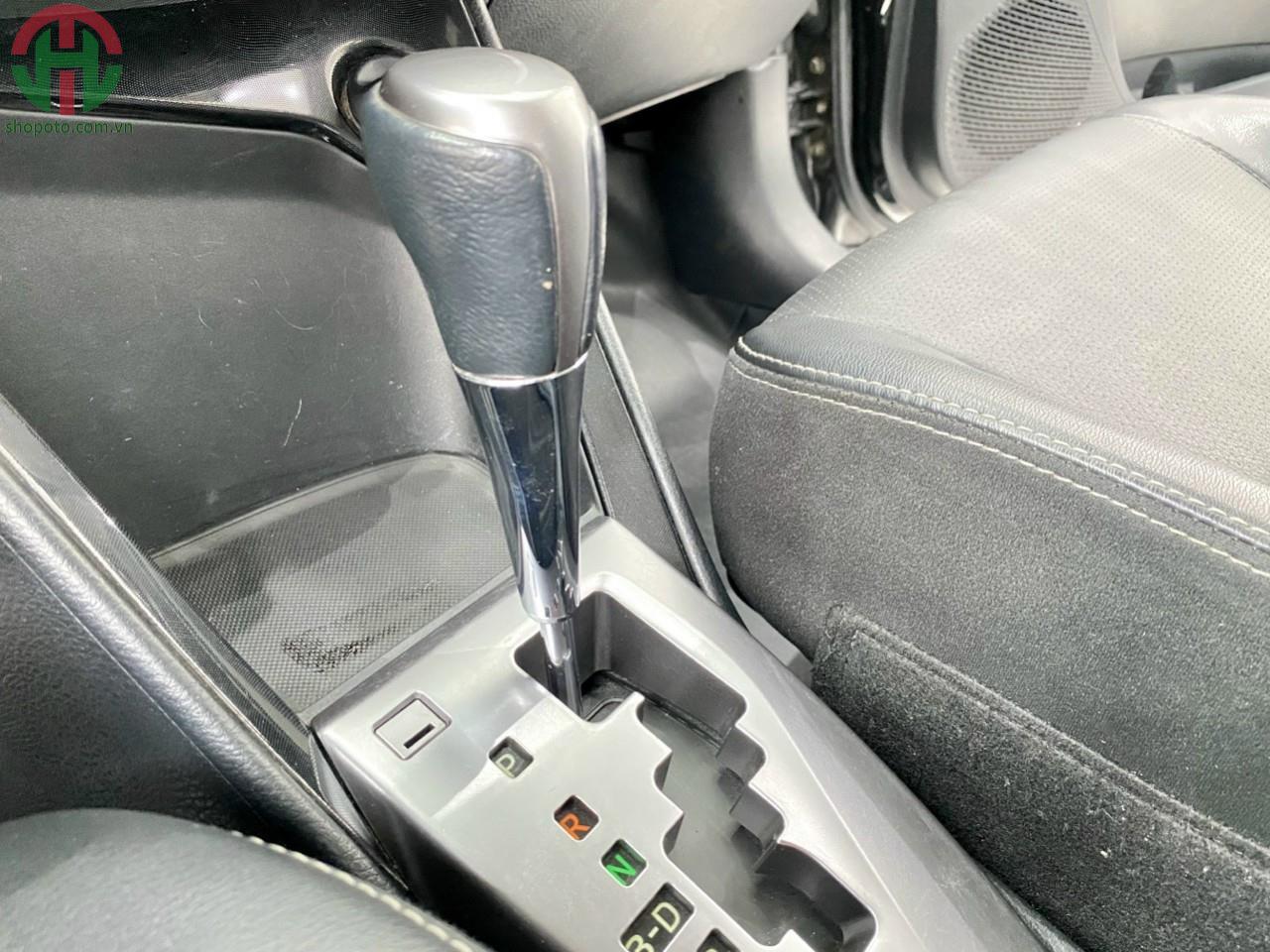 Toyota Vios 1.5 G màu Đen 2015