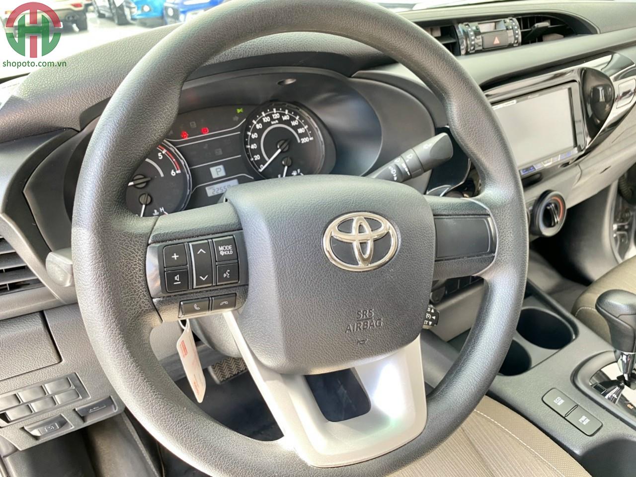 Toyota HiLux 2.4 AT 4X2 1 Cầu 2019