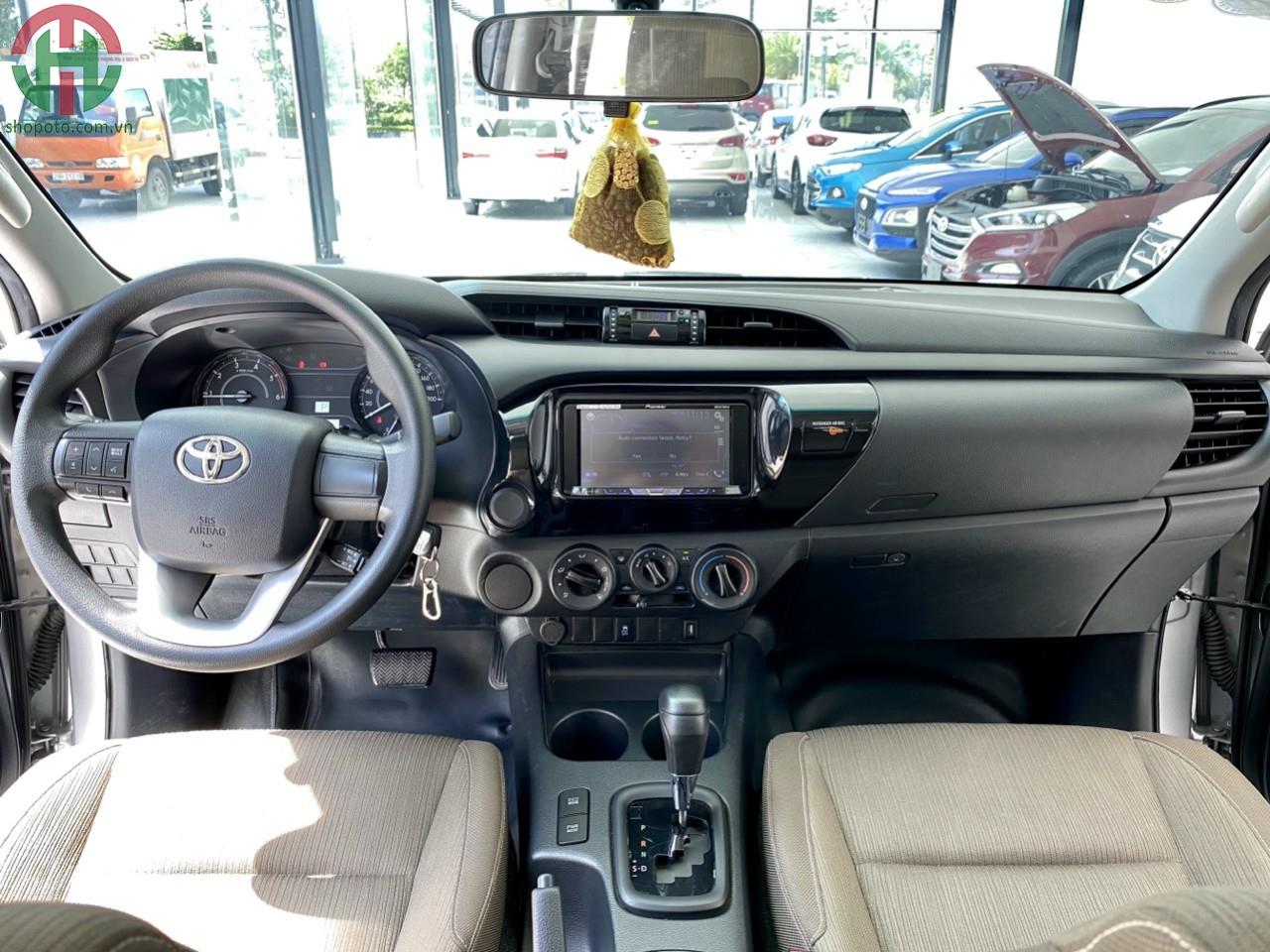 Toyota HiLux 2.4 AT 4X2 1 Cầu 2019