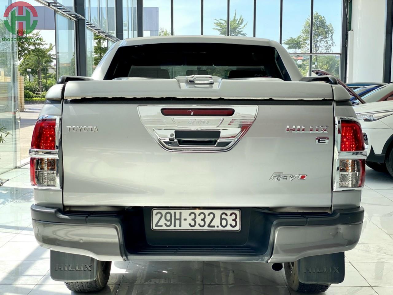 Toyota HiLux 2.4 AT 4X2 1 Cầu 2019