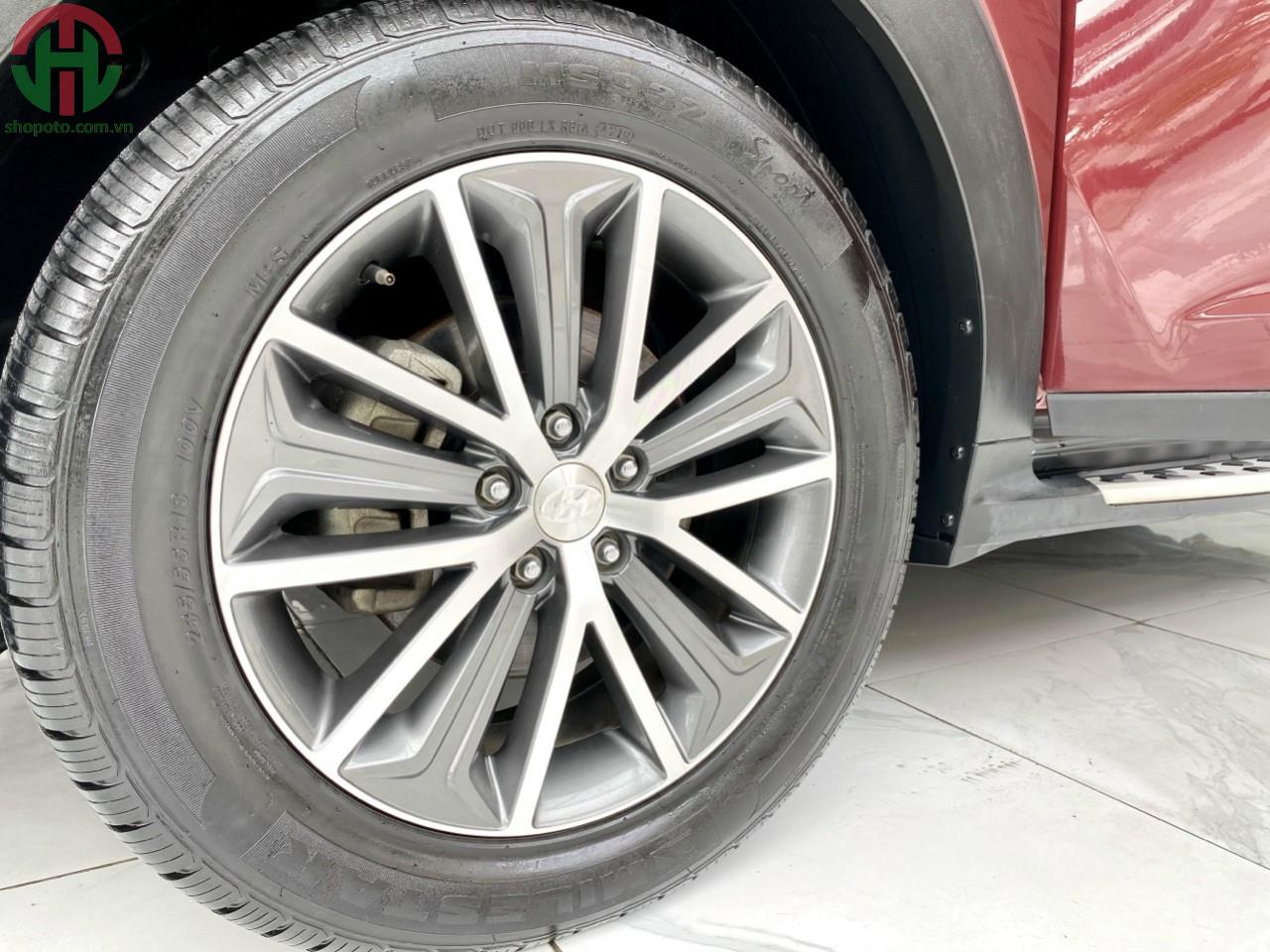 Hyundai Tucson 2.0 AT 2016 Màu Đỏ