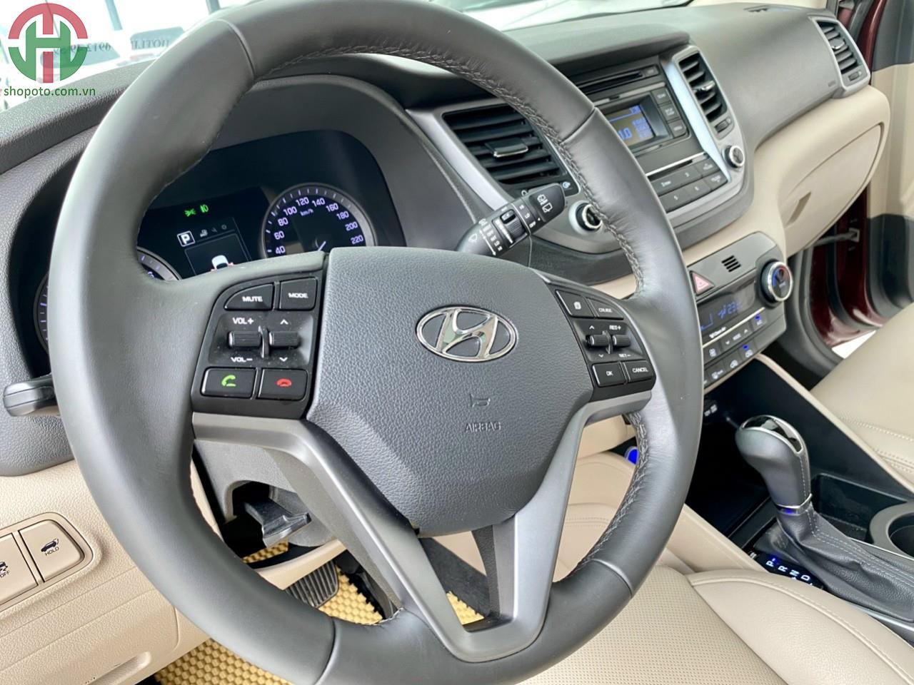 Hyundai Tucson 2.0 AT 2016 Màu Đỏ