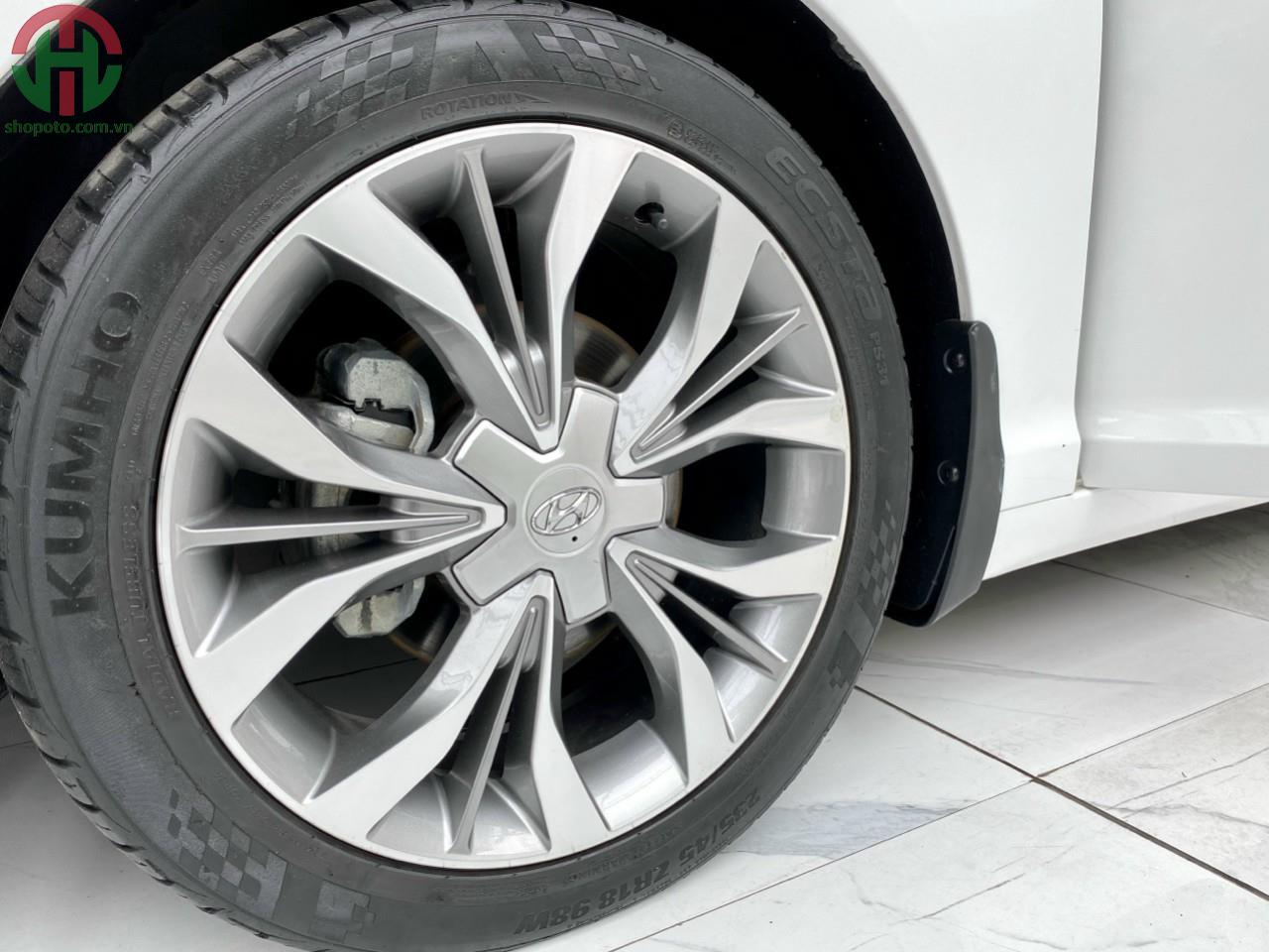 Hyundai Sonata 2.0 AT 2015 màu Trắng