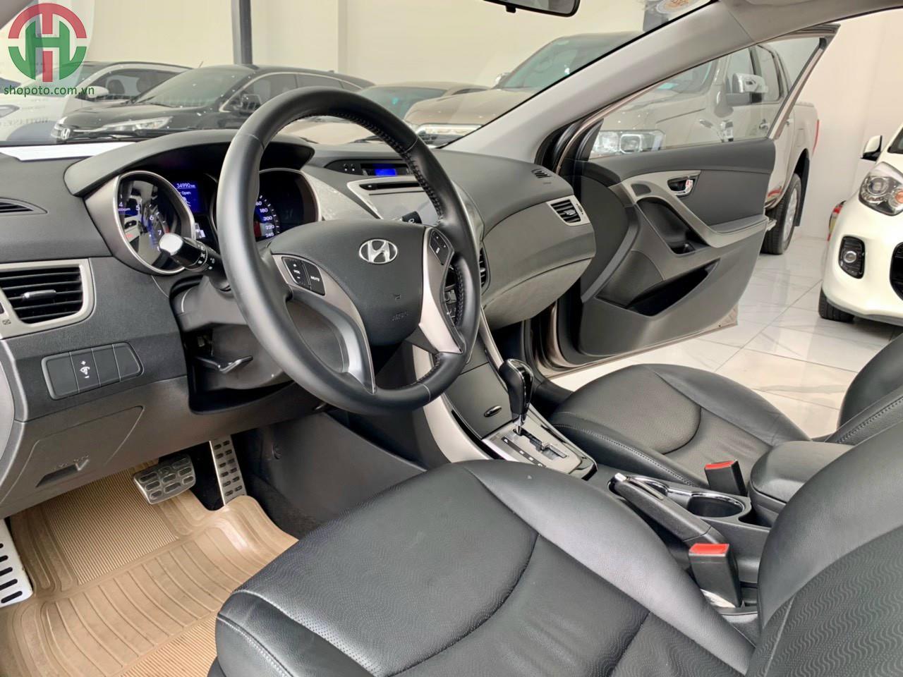 Hyundai Elantra 1.8 AT GLS 2013 màu Nâu nhập khẩu