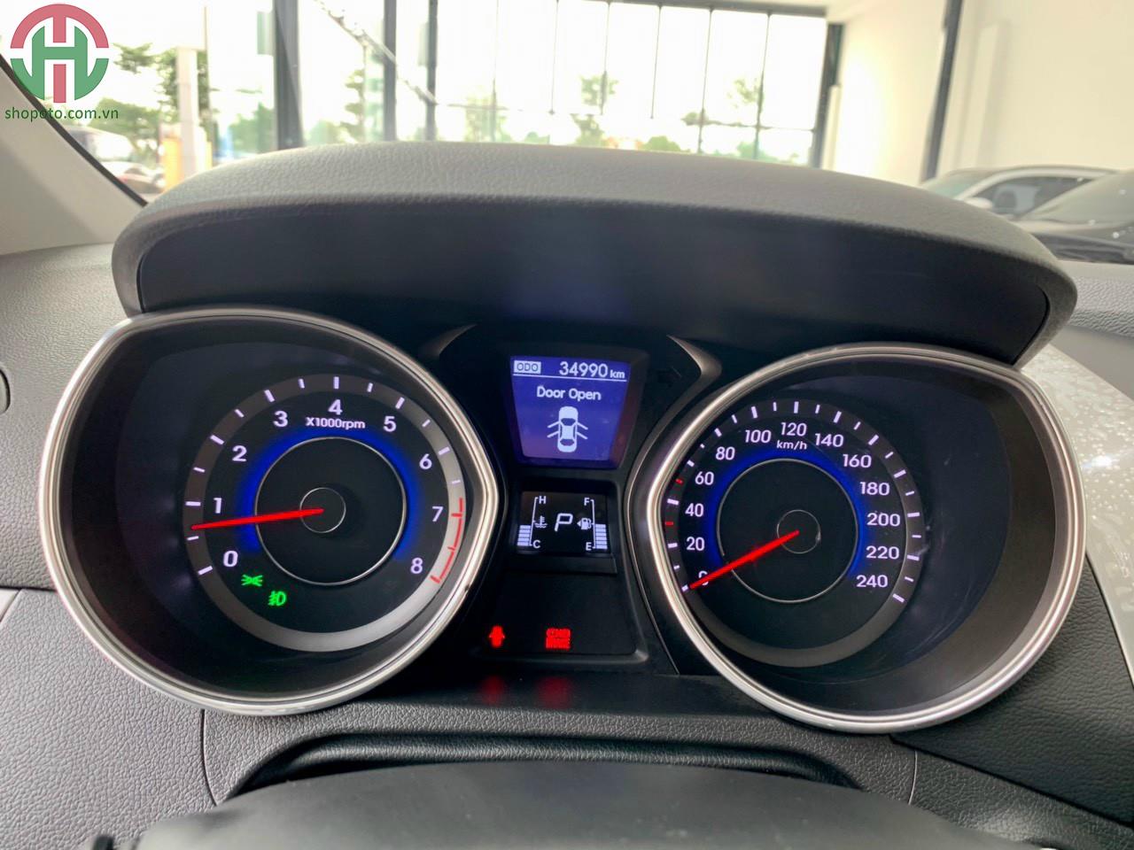 Hyundai Elantra 1.8 AT GLS 2013 màu Nâu nhập khẩu