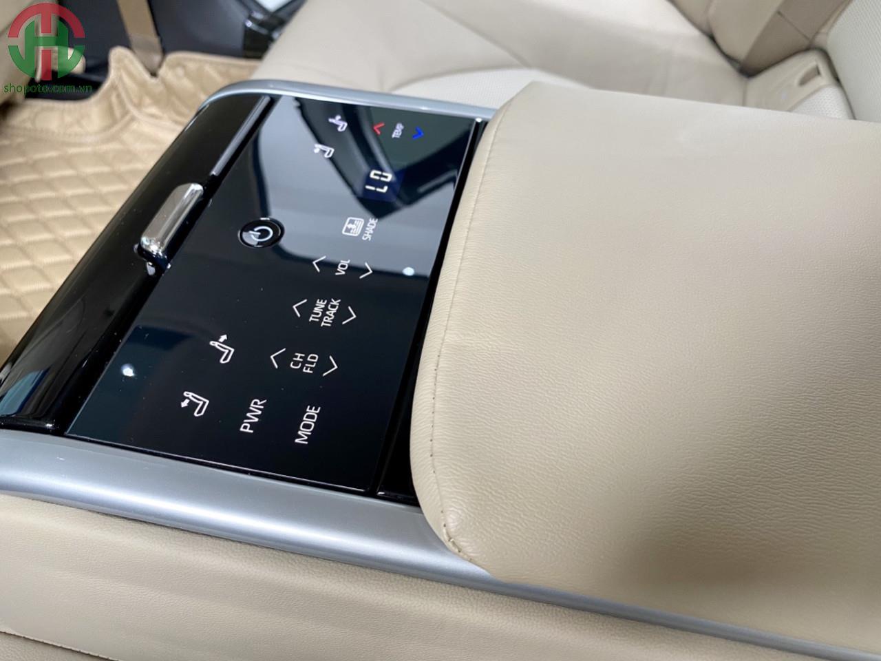 Toyota Camry 2.5 Q 2020 màu Trắng