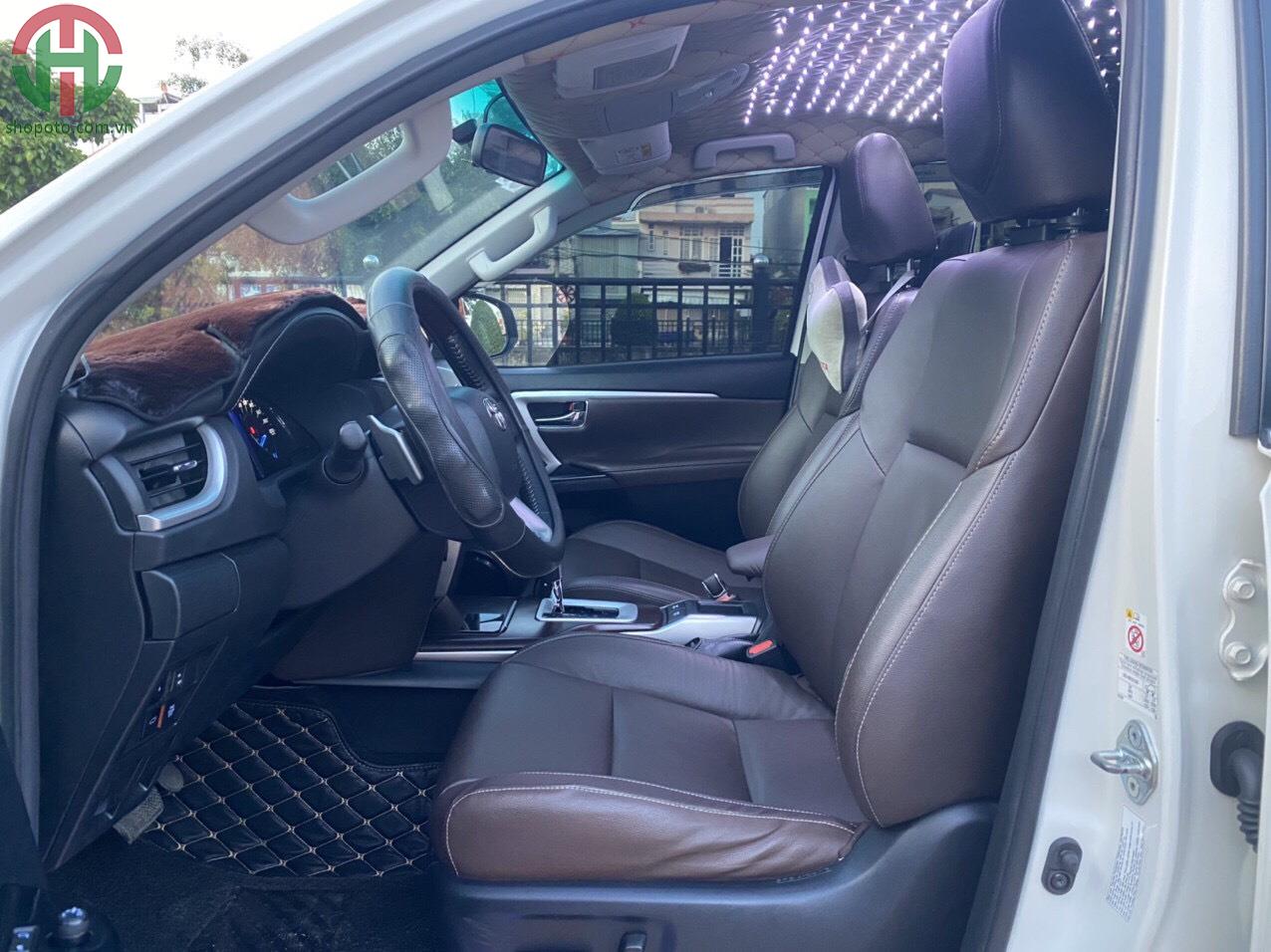 Toyota Fortuner 2.7 V 4X4 máy Xăng 2017