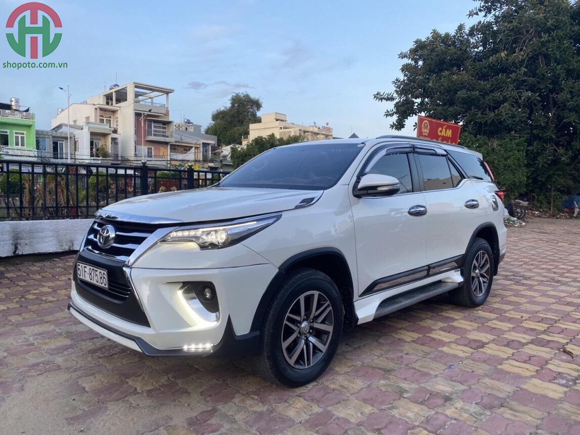 Toyota Fortuner 2.7 V 4X4 máy Xăng 2017