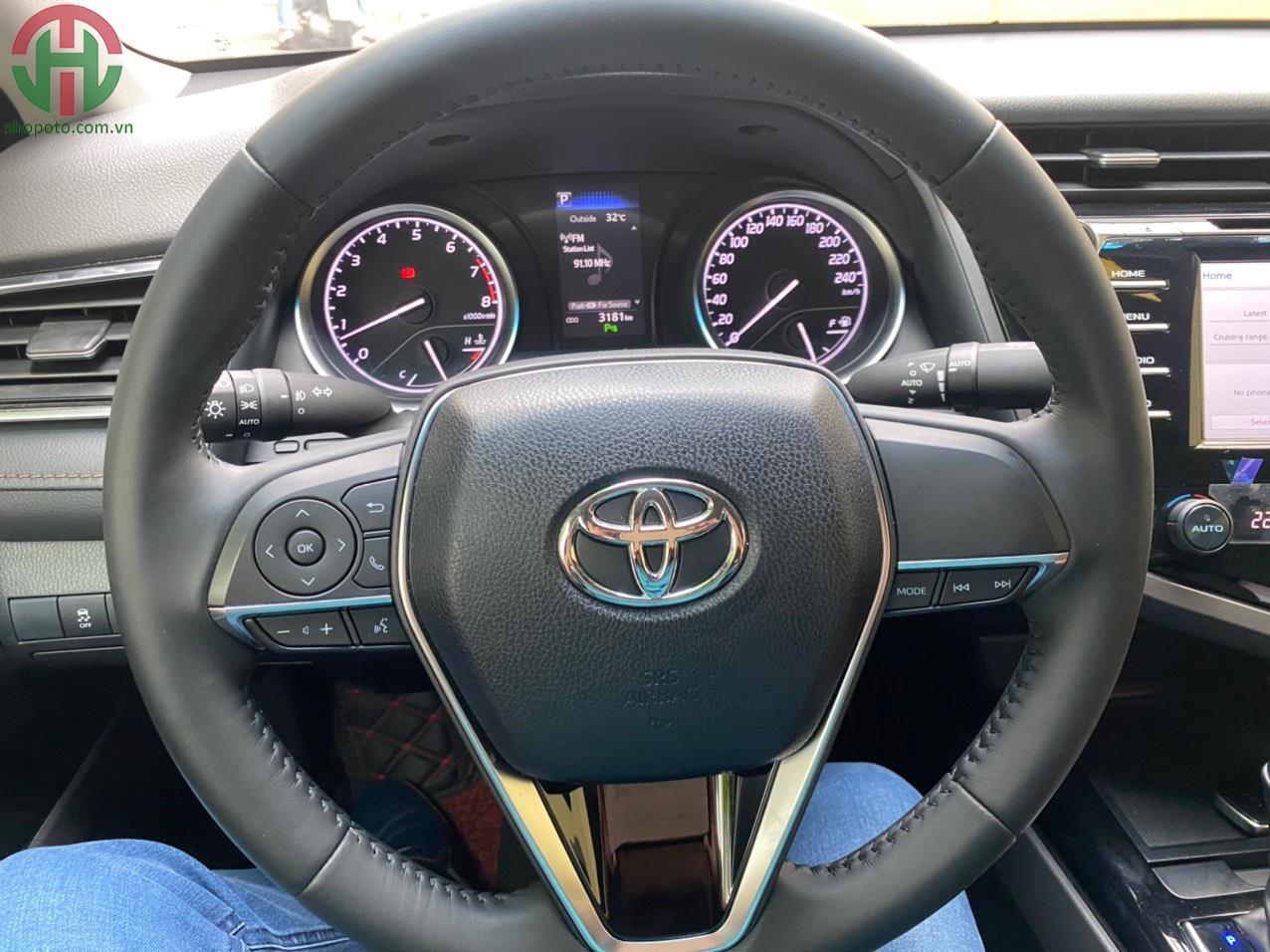 Toyota Camry 2019 AT
