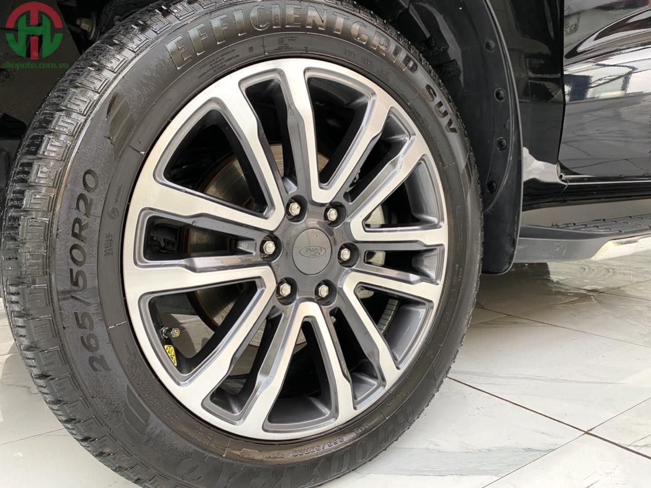 Ford Everest Titanium 2020 Màu đen