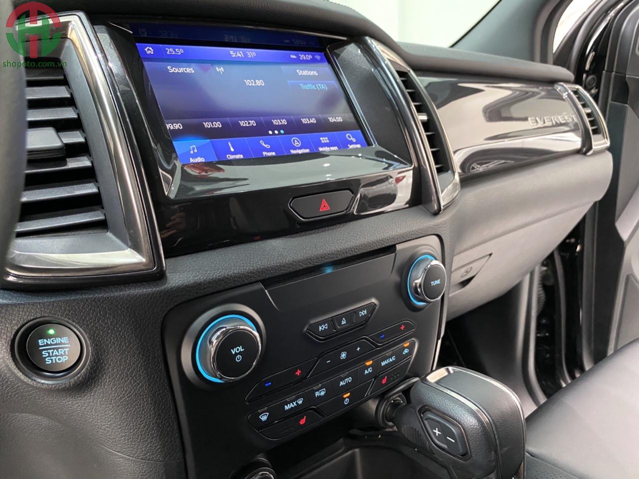 Ford Everest Titanium 2020 Màu đen