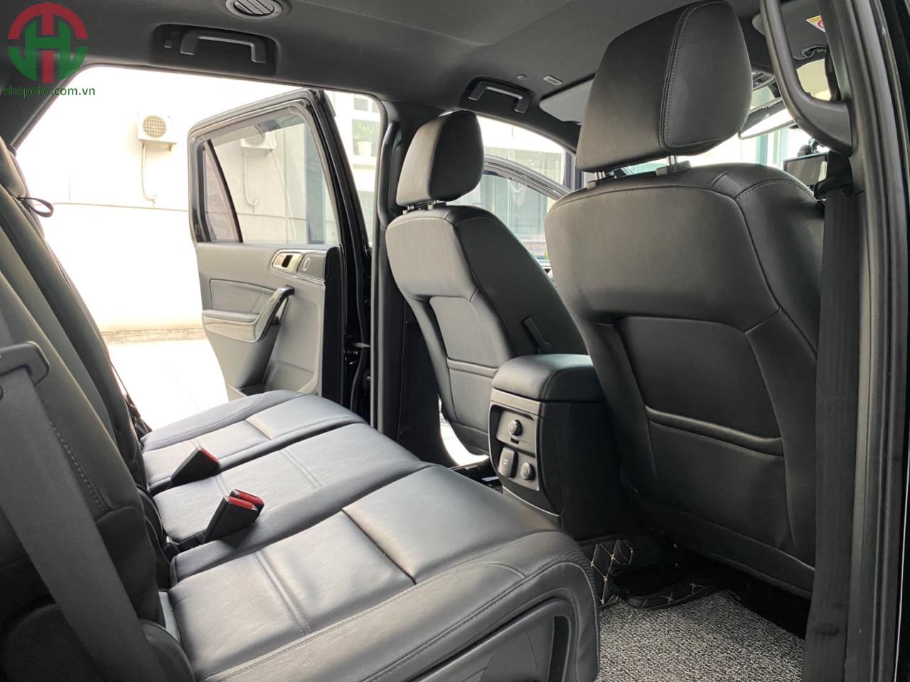 Ford Everest Titanium 2020 Màu đen