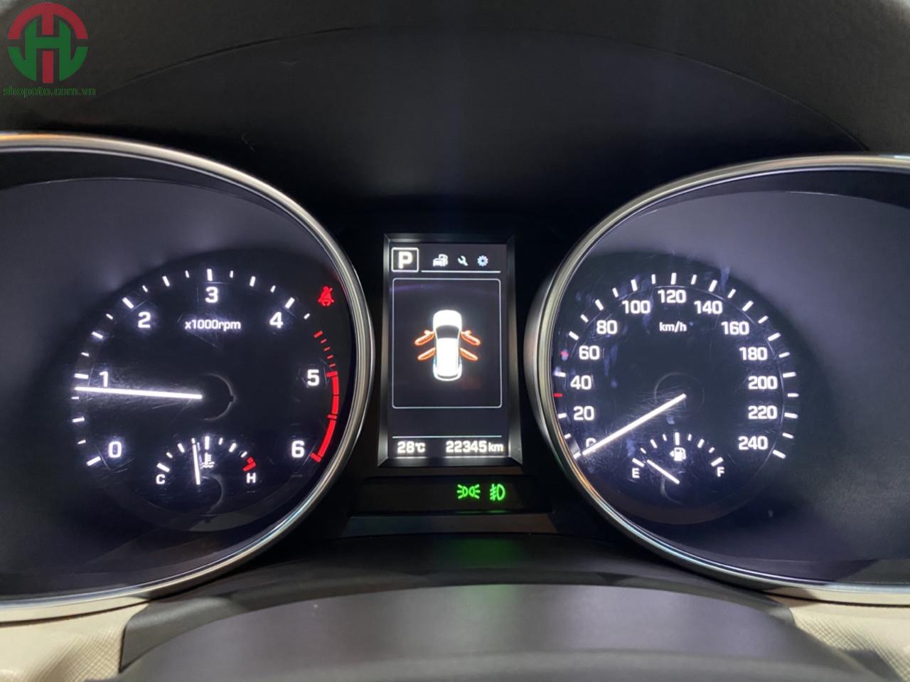 Hyundai Santafe AT 2018 bản đủ máy dầu màu cát vàng