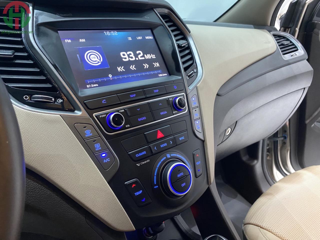 Hyundai Santafe AT 2018 bản đủ máy dầu màu cát vàng