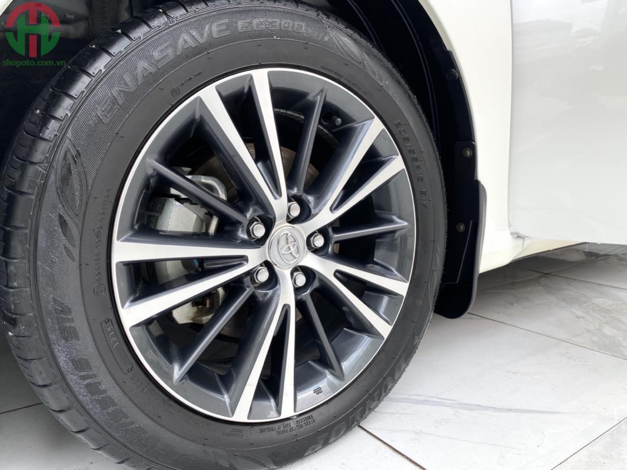 Toyota Altis 1.8 G 2019 màu trắng