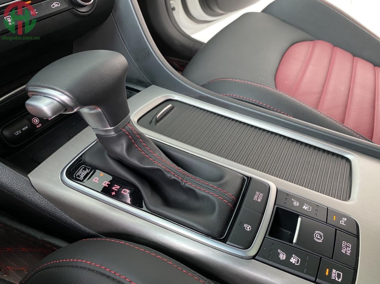 Kia Optima 2.4 GT 2019 màu Trắng