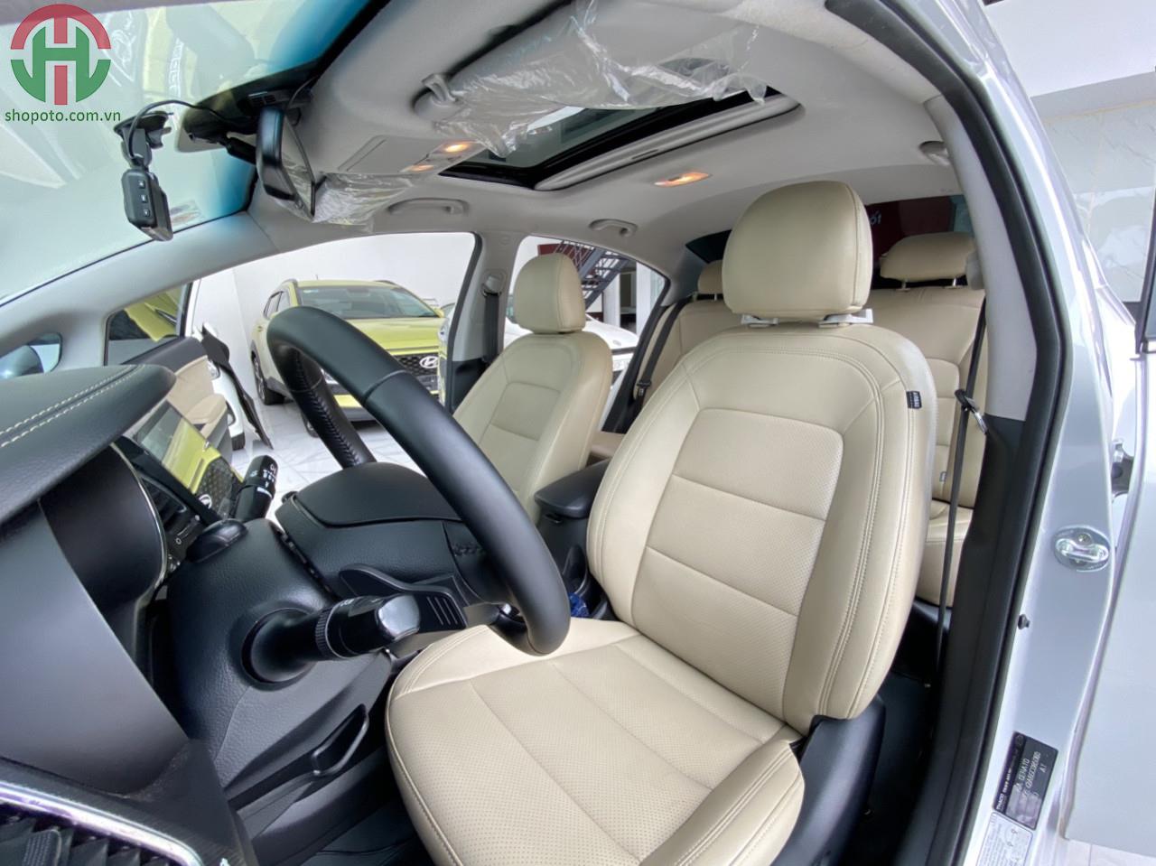 Kia Cerato 2.0 AT 2016 màu Bạc