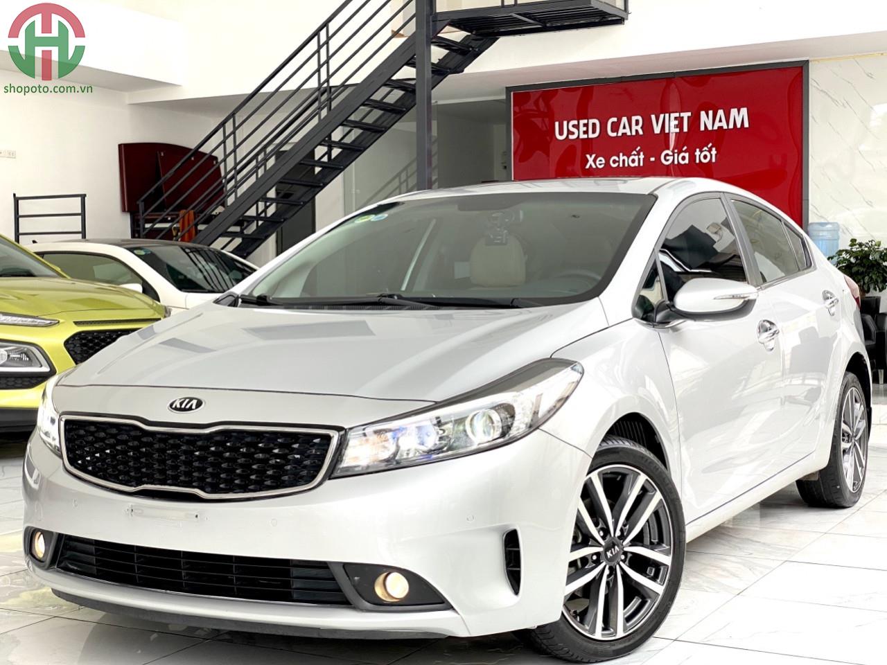 Kia Cerato 2.0 AT 2016 màu Bạc