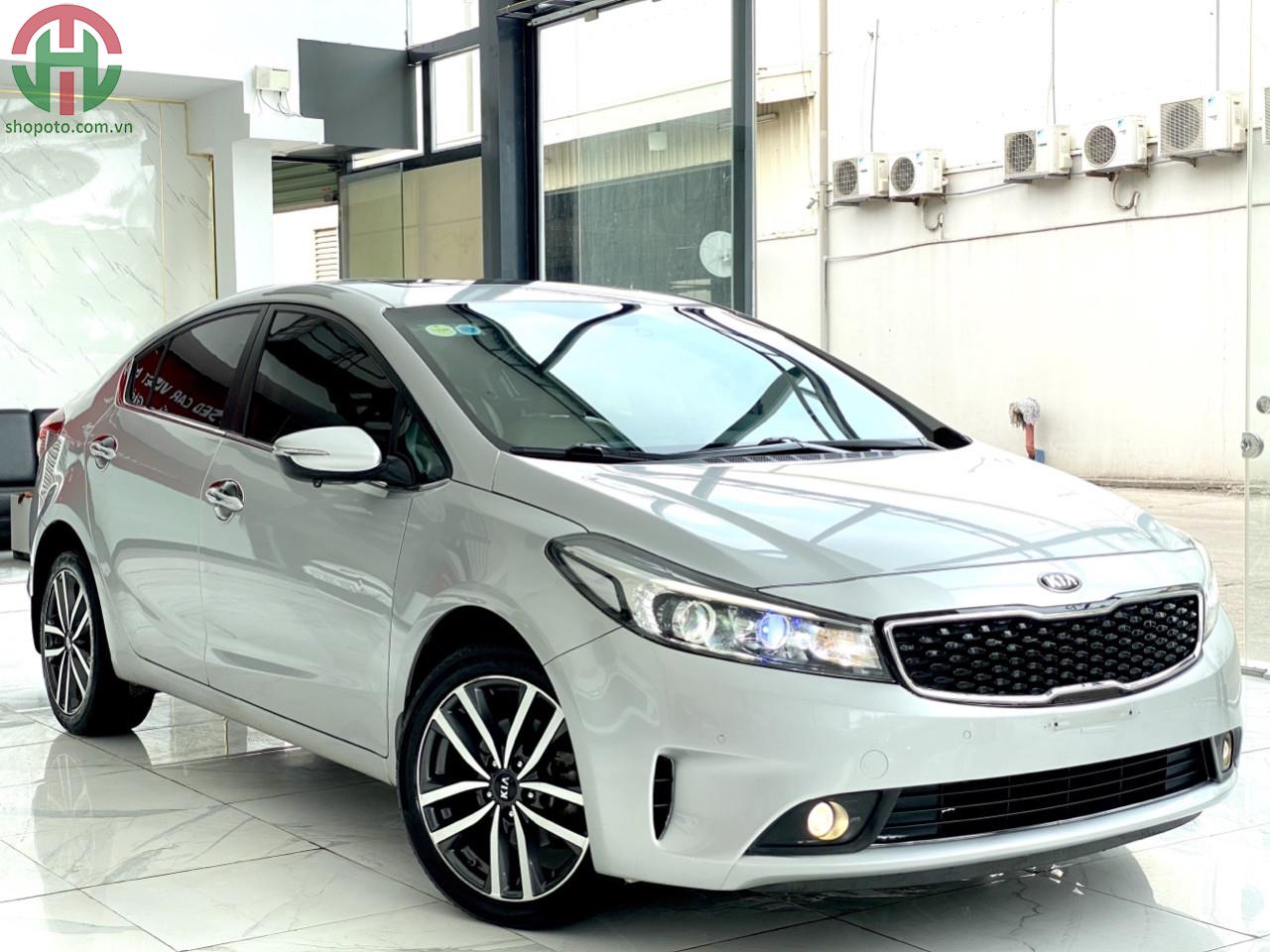 Kia Cerato 2.0 AT 2016 màu Bạc