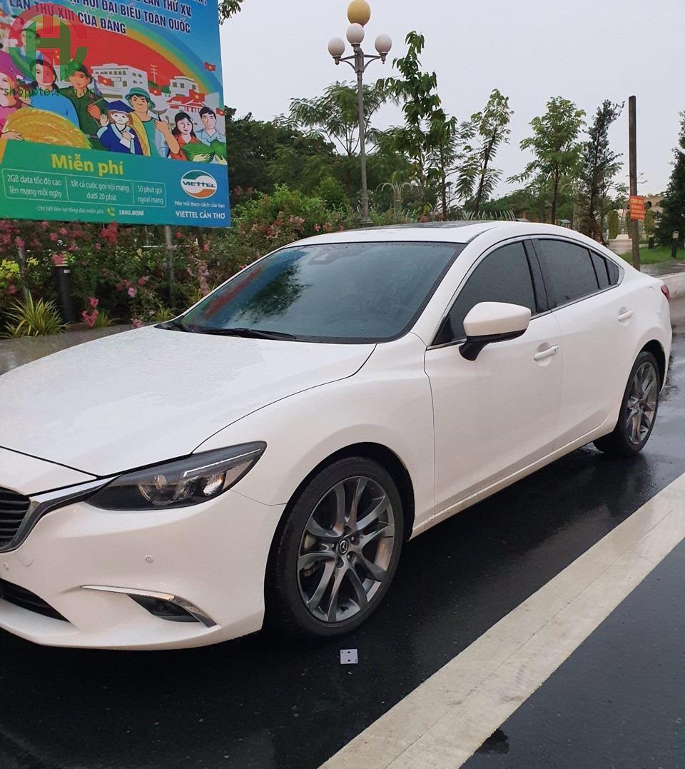 Mazda 6 2.5 L Premium 2019 màu Trắng