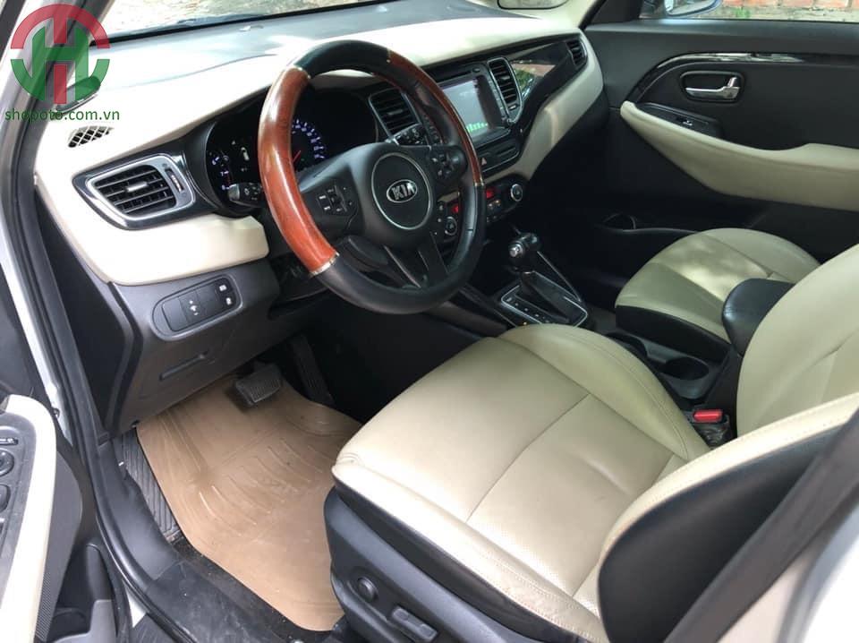 Kia Rondo 2.0 GATH 2015 bản Full máy Xăng màu Bạc