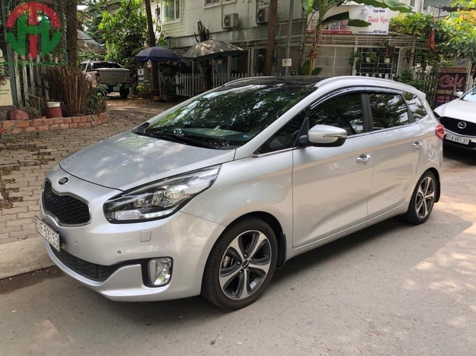 Kia Rondo 2.0 GATH 2015 bản Full máy Xăng màu Bạc