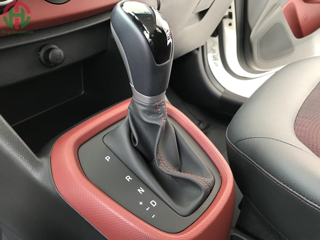 Hyundai I10 1.2 AT 2019 Hatchback màu Trắng